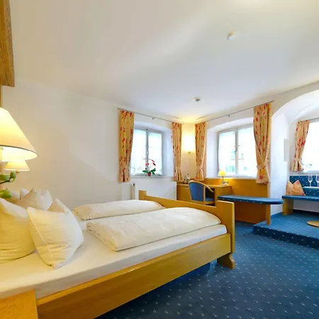 Alte Post Hotel 3*