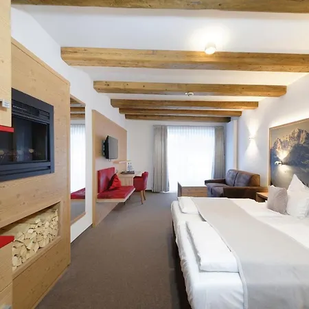 Hotel Alte Post 3*