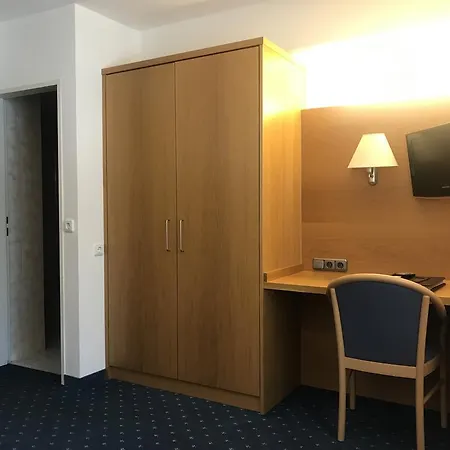 Hotel Alte Post 3*